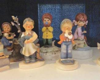 AS113A Hummel Collection