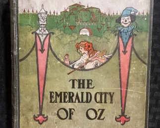 AS223VEmerald City Of Oz By L. Frank Baum 1910 edition.