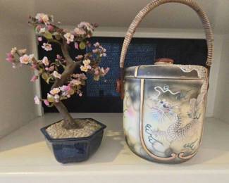 AS115Japanese Moriage Dragonware