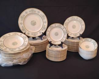 AS192Minton Fine Bone China, England