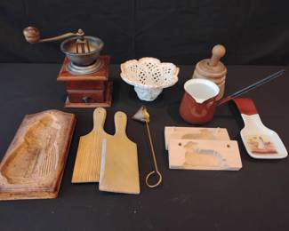 AS172Kitchen Items