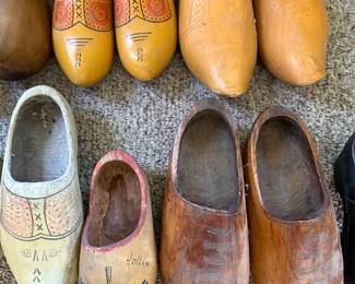 Wooden shoes 