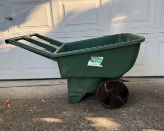 51 GreenPlasticWheelCart