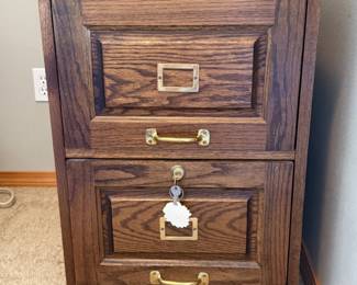 89 2DrawerWoodFileCabinetwKey