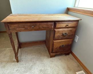 71 WoodVeneerDesk