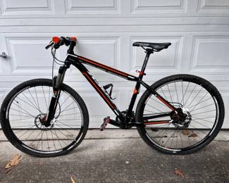 14 ChromaRockshoxG2Bike