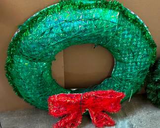 Large Light Up Holiday Wreath