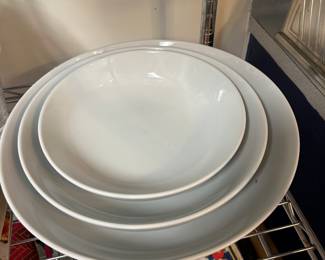 Pottery Barn bowl set