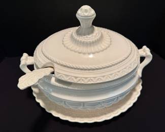 French White Lidded Oval Soup Tureen