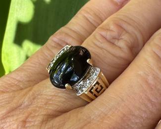 #87 - $240 - 10kt greek key band with onyx cabochon sz 7