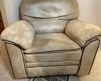 #10 - $80 - Manual recliner - suede 35tx44wx44d