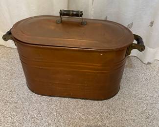 #68 - $220 - Antique copper moonshine / whiskey still / distiller boiler - with lid

