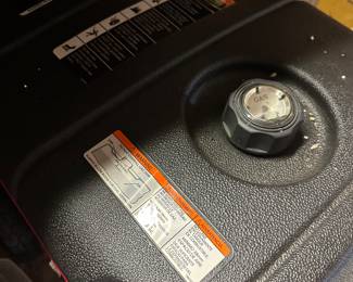 #60 - $220 - Troy-Bilt 5550 Watt generator 8550 starting Watts