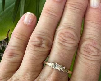#107 - $380 - .36ctw 3 square diamonds ring, 14kt yellow gold, prones white gold, size 6 1/2, 3.6grams. 