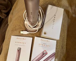 #66 - $350 - Opatra Synergy London Age defying LED with box
