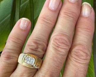 #109 - $575- 14kt yellow gold 6 round diamond ring. Size 7 - 5.6 grams
