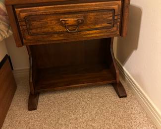 #40 - $70 - Oak side table with 1 drawer 23tx20wx15d
