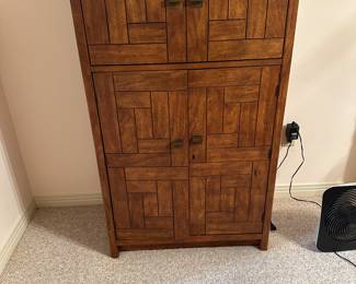 #28 - $340 - Solid oak lighted tall bar 50tx28wx16d
