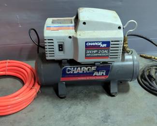 Charge Air 3/4 HP 2 Gallon Air Compressor Including Hoses