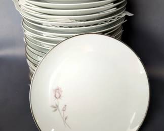 Noritake Pasadena China Dinnerware, Approx 57 Pieces