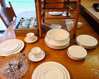 Noritake wind blossom bone china set