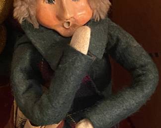 Byers Choice Caroler