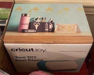 Cricut Cutting Machine