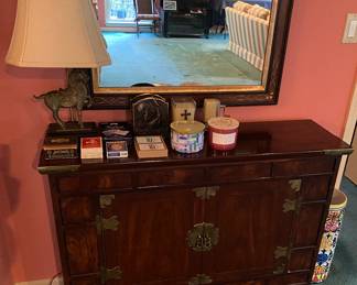 Henredon Asian Console/Tansu 