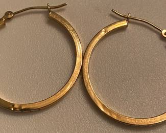 14K Gold Earrings (1.2 Grams) 