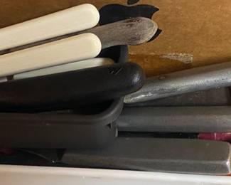 Assorted Kitchen Knives