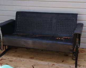 Metal settee