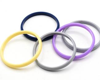 lot of 5 plastic bracelets