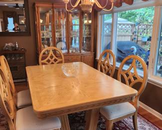 Dining table & chairs