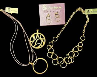 New Premier Gold Tone Jewelry