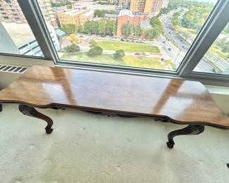 Vintage Karges Queen Anne Style Dining Table – Elegant Cabriole Legs