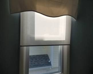 Window valances & blinds