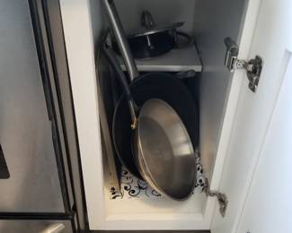 Upper unit: pots & pans