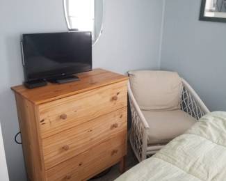 3-drawer dresser; TV