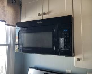 Upper unit: Whirlpool microwave oven mfg. March 2013