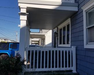 Vinyl railing