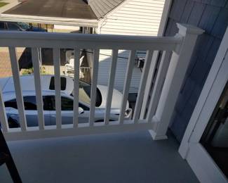 Vinyl railing