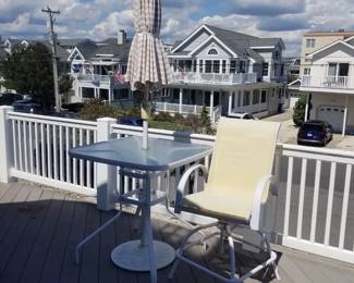 High top table & chair