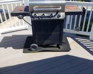 Gas grill