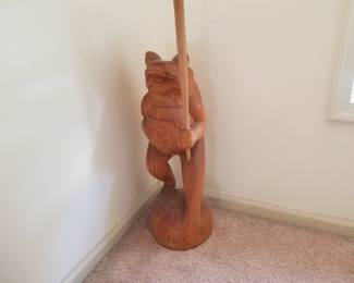 Toad carving
