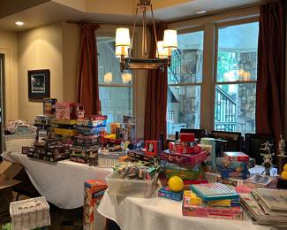 Hundreds of board games 