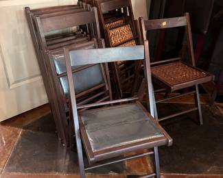 Folding chairs for entertaining 