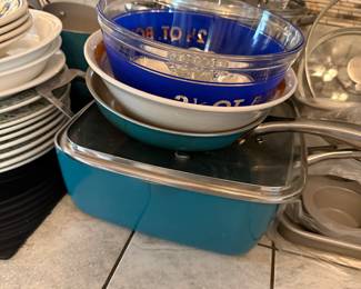 Pots/pans, kitchenware