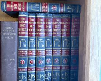 Books (Do it Yourself Encyclopedia)