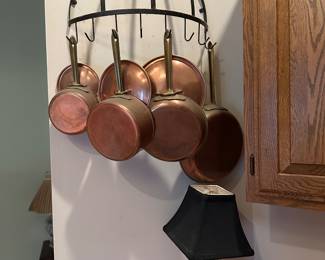 Copper pots with rack