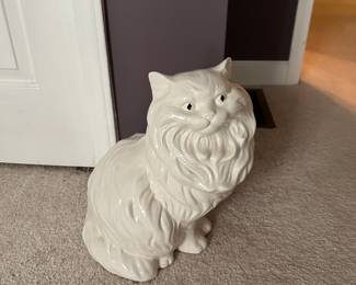 Large ceramic kitty